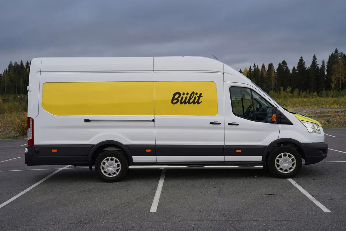 Ford Transit 15 m³ tai vastaava